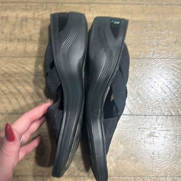 BZees sandals size 8 - Picture 6 of 12